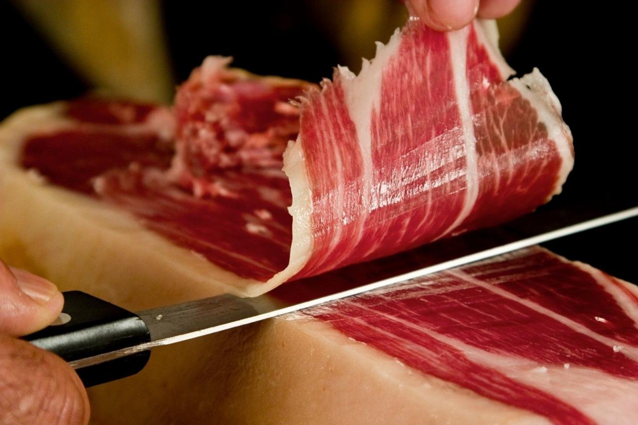 Thịt đùi heo muối Jamón Iberico - Đùi lợn đen đặc sản Tây Ban Nha thuần chủng
